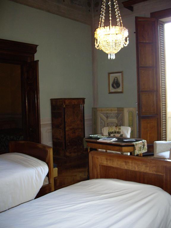 Villa Benni B&B Bolonha Quarto foto